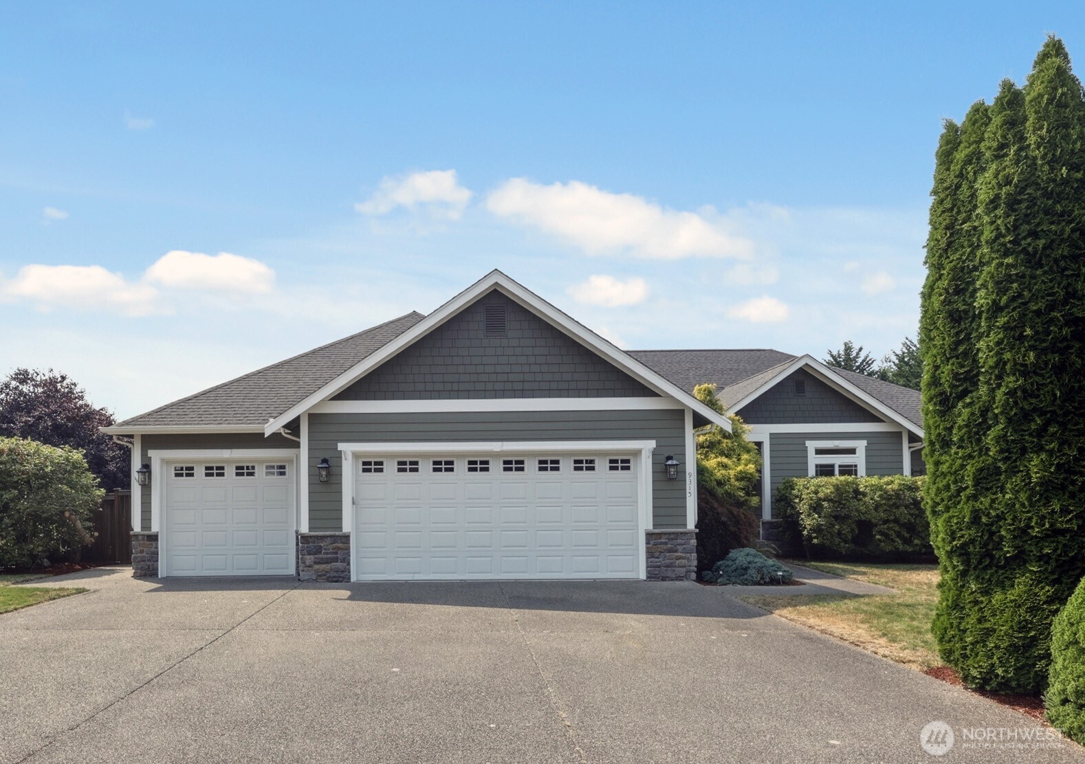 9315 Milburn Loop SE