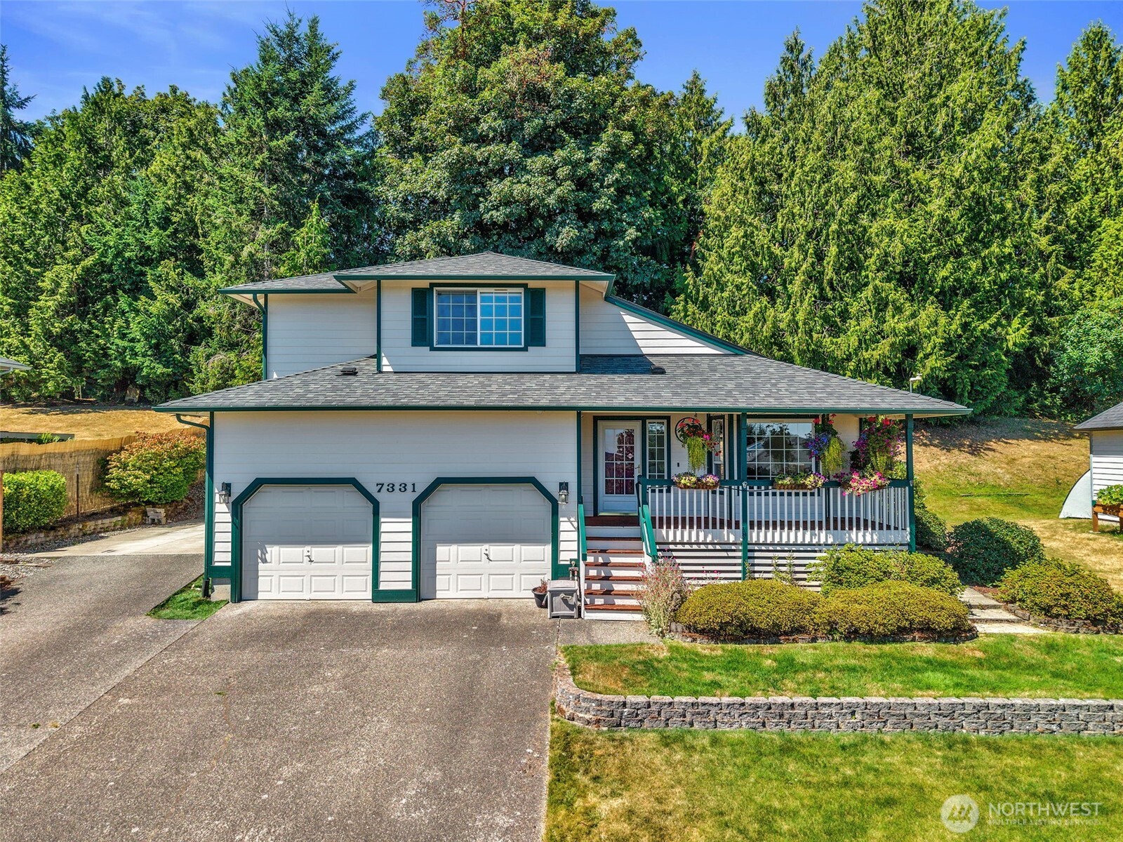 7331 NE Morning View Avenue