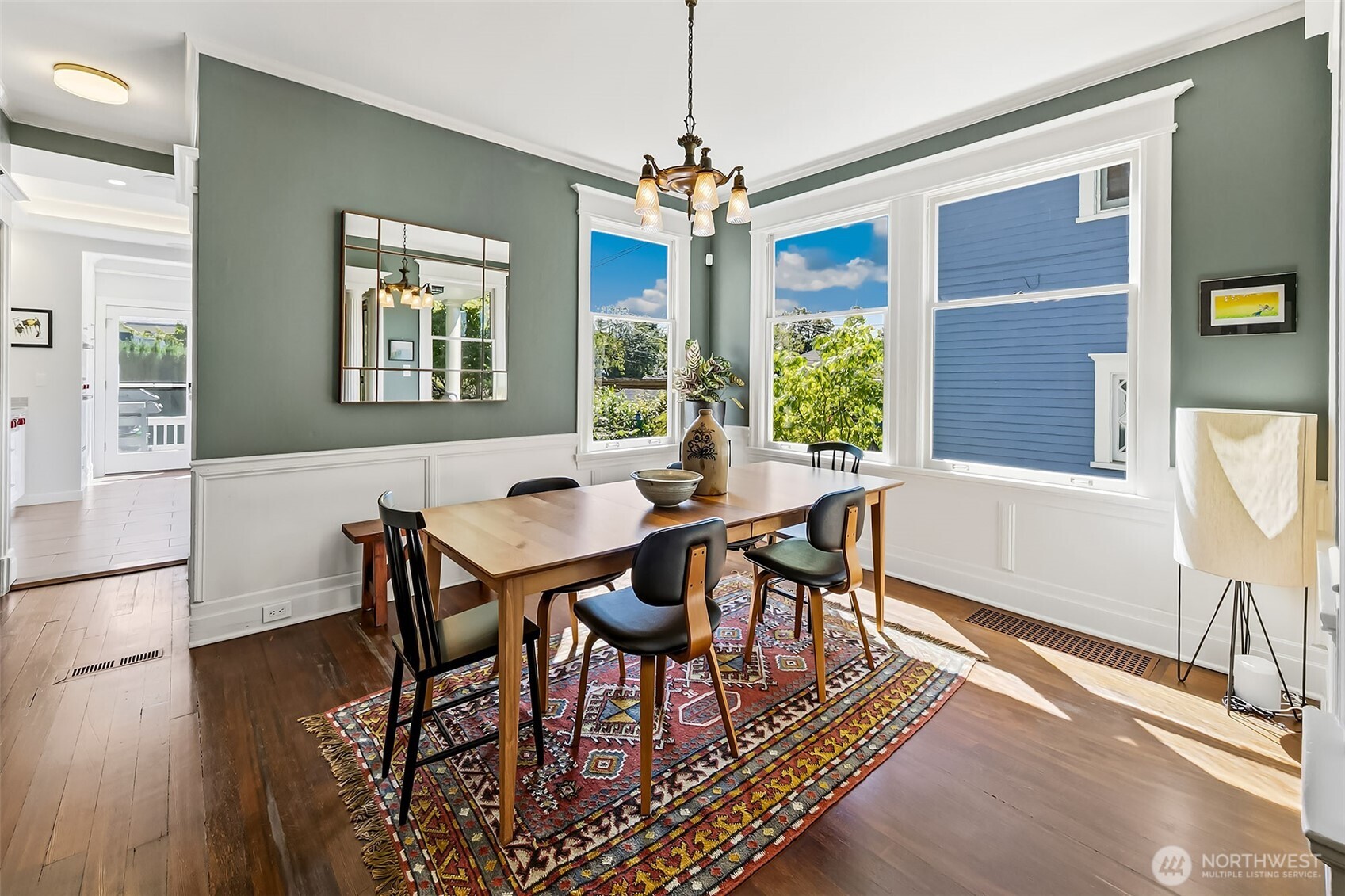 418 16th Avenue E #418, Seattle, WA 98112, photo 5 of 36
