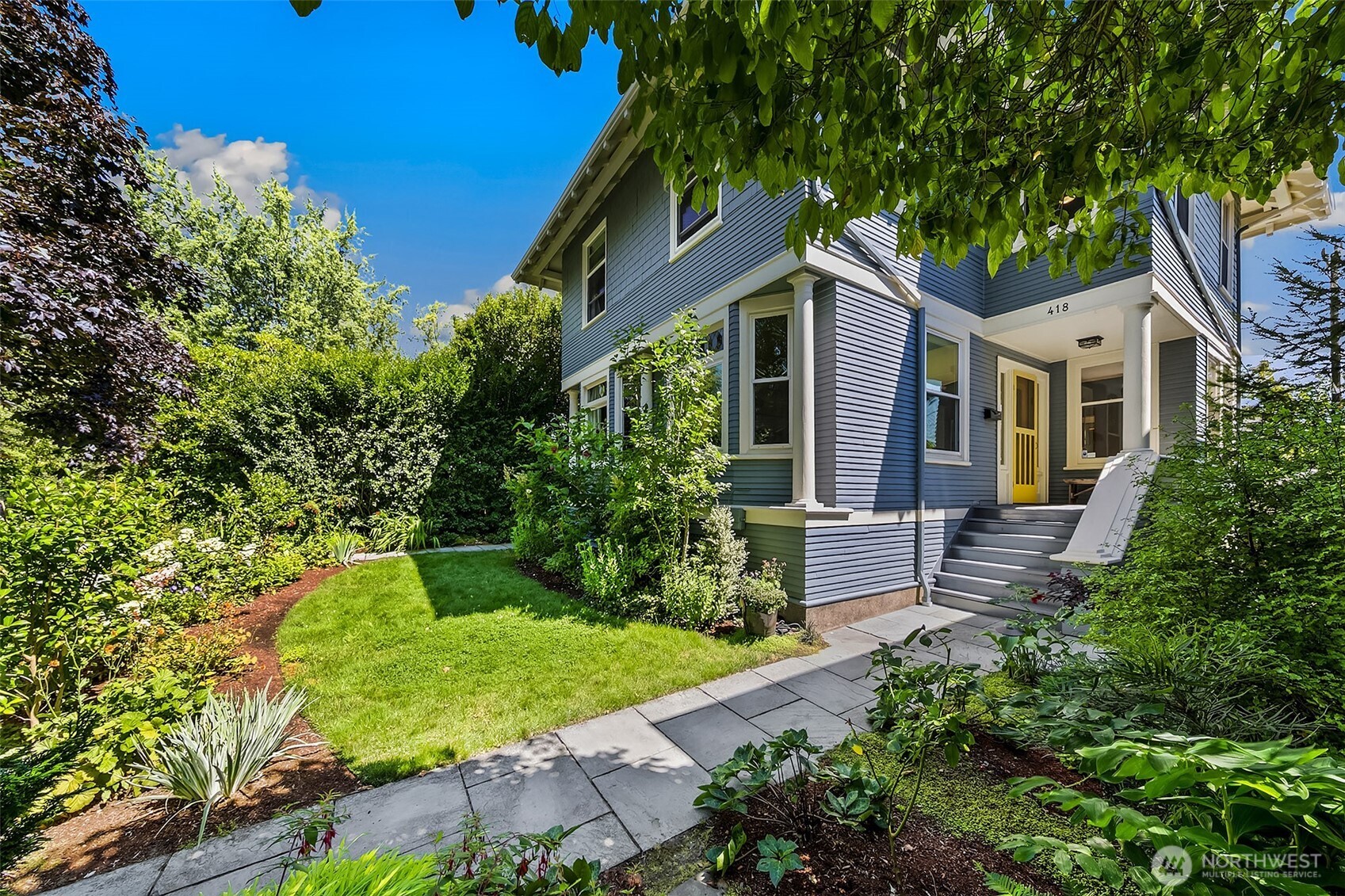 418 16th Avenue E #418, Seattle, WA 98112, photo 2 of 36