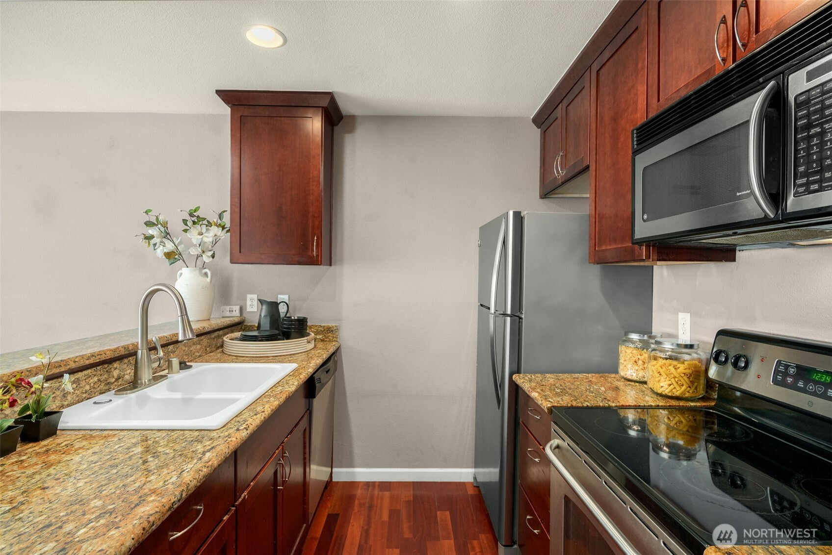 2413 NW 59th Street #E201, Seattle, WA 98107-5335, photo 5 of 16