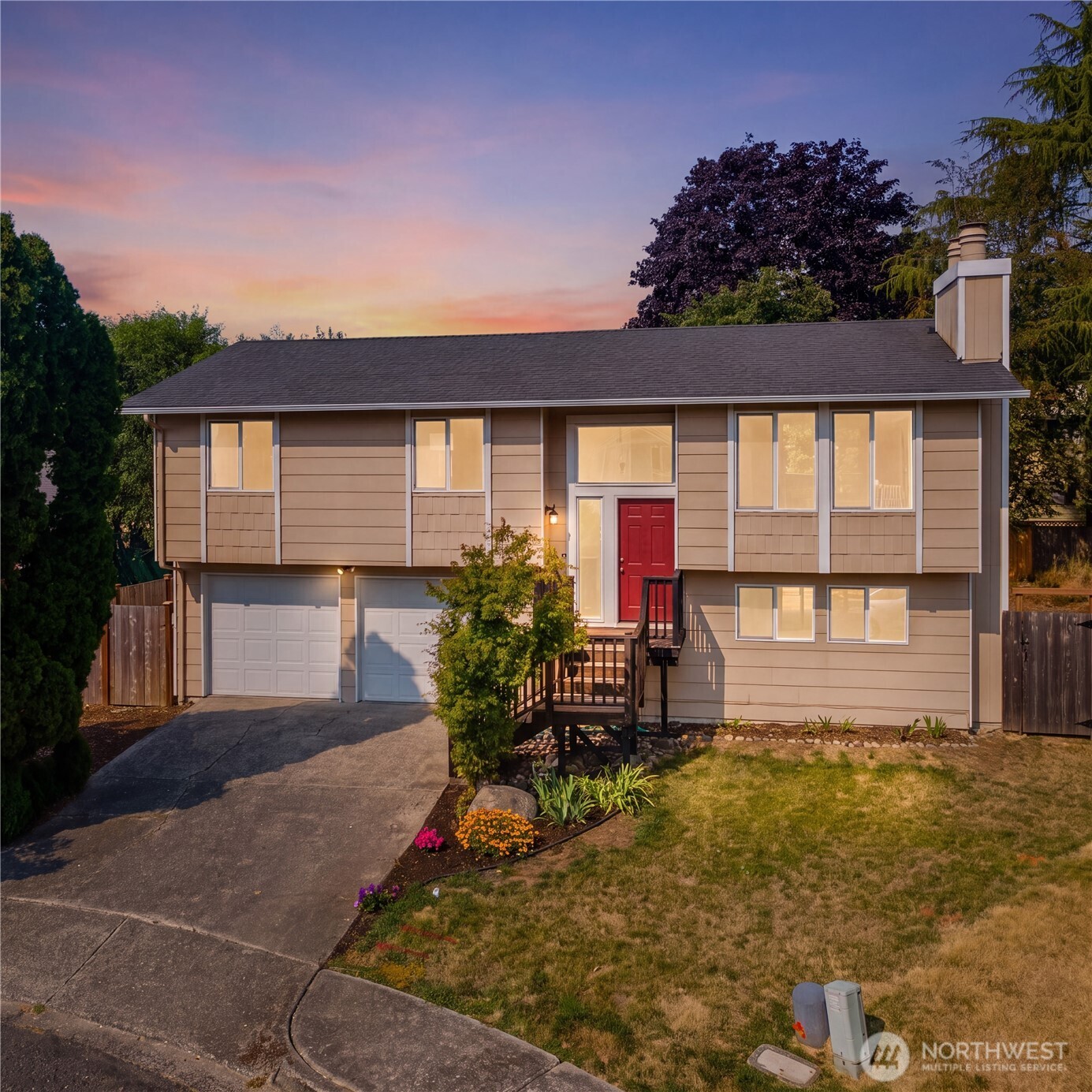5059 33rd Court NE