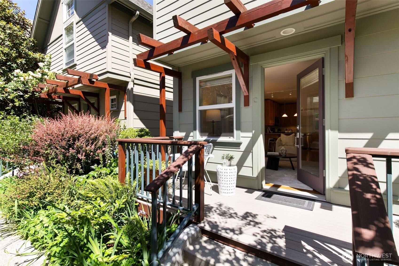 6318 5th Avenue NE #C, Seattle, WA 98115, photo 2 of 28