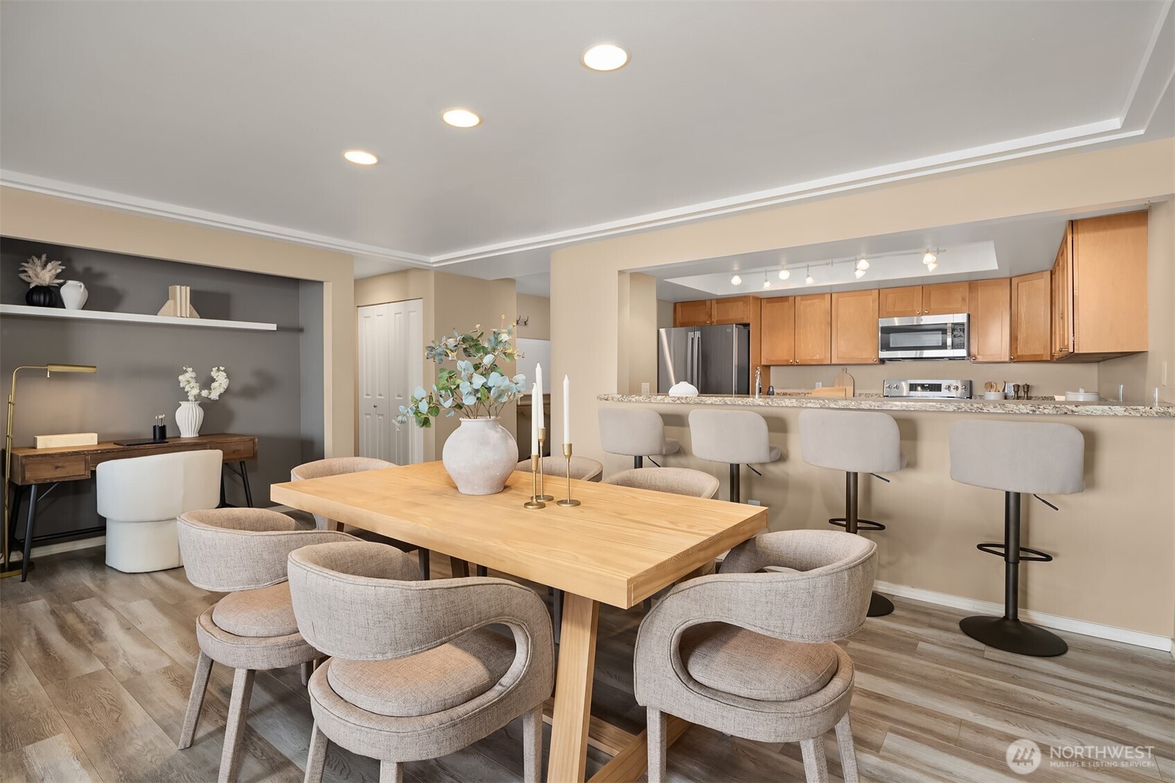 700 Crockett Street #104, Seattle, WA 98109, photo 5 of 35