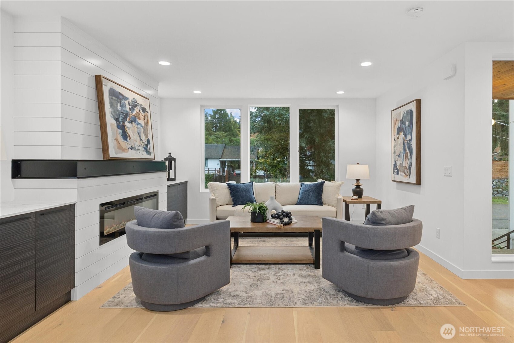 12011 36th Avenue NE, Seattle, WA 98125, photo 2 of 33