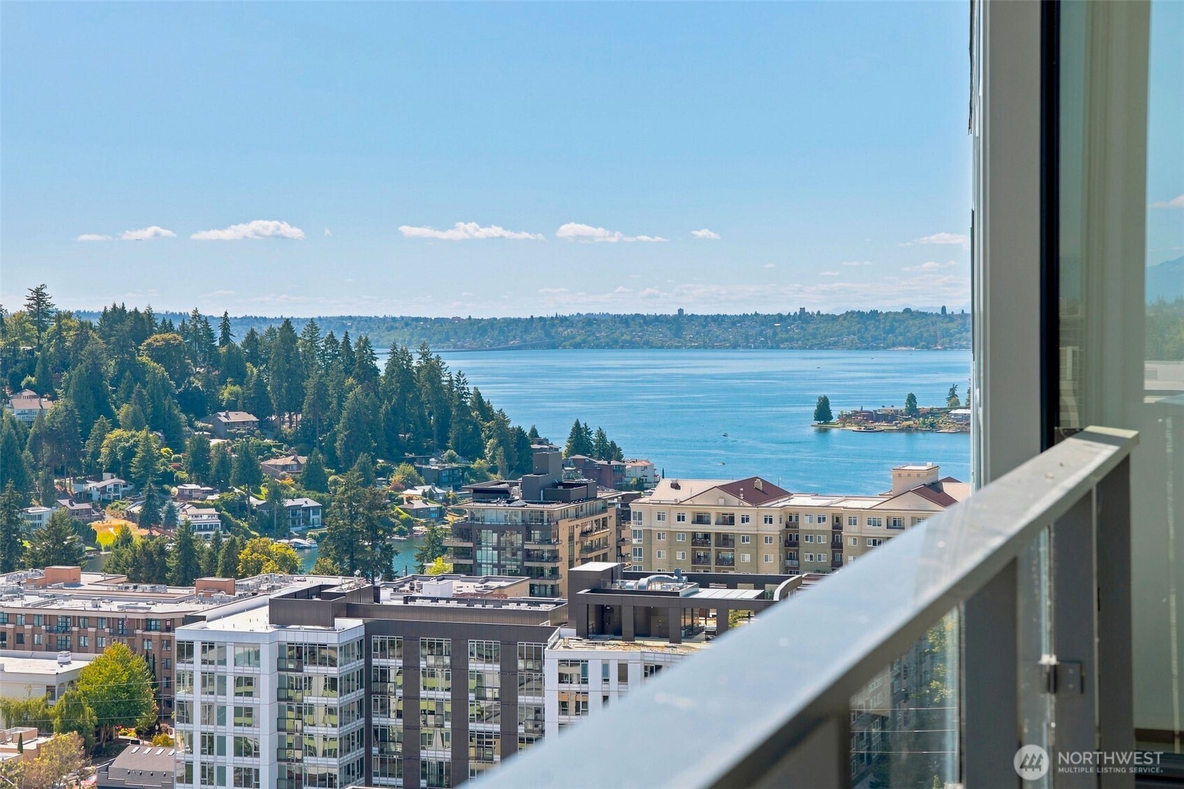 188 Bellevue Way NE #1906