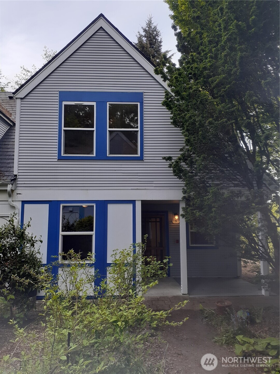 353 Wallace Way NE #8