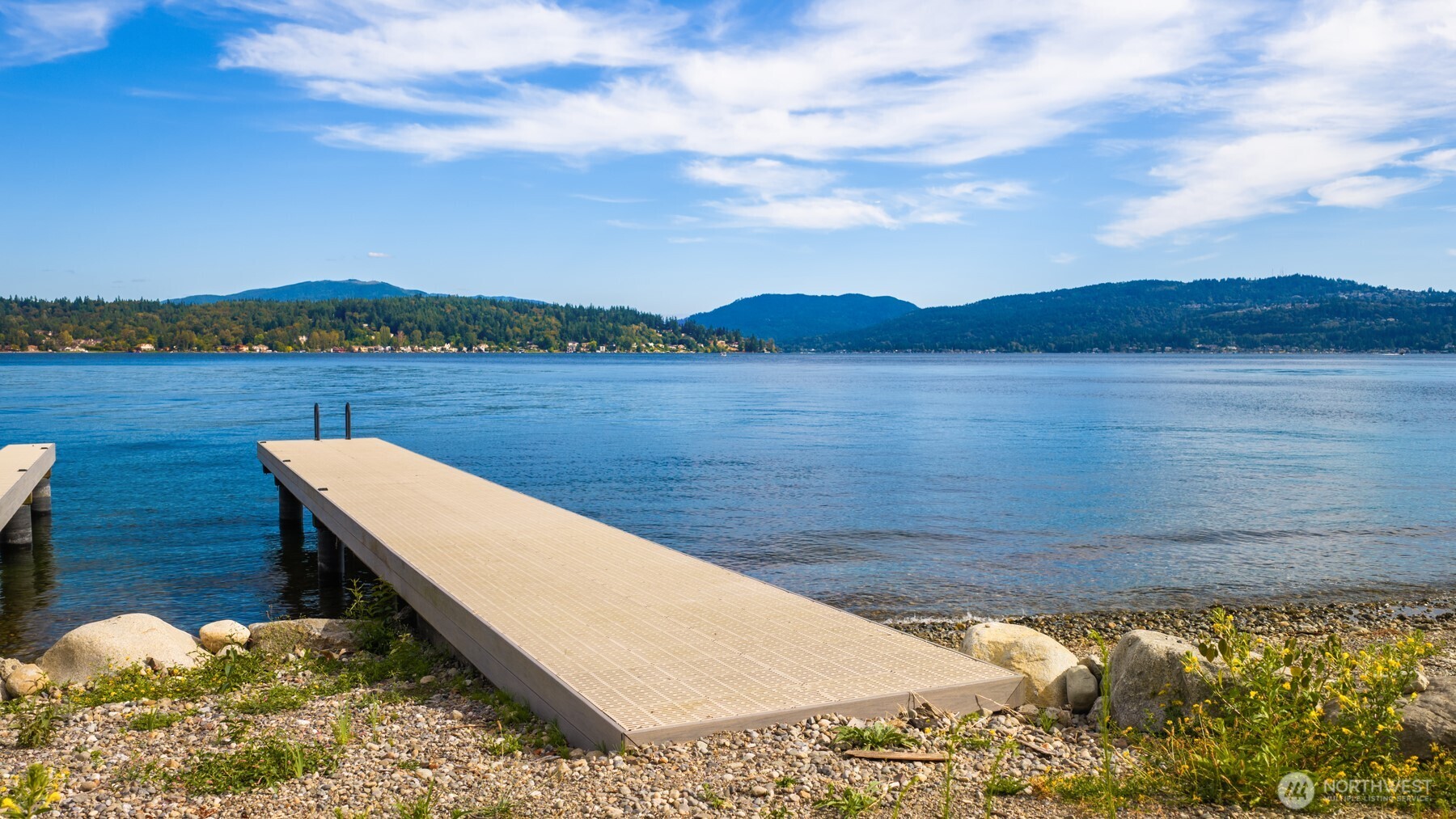 672 W Lake Sammamish Parkway NE