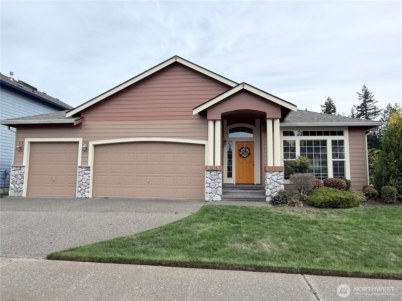 3126 RED FERN Drive NW