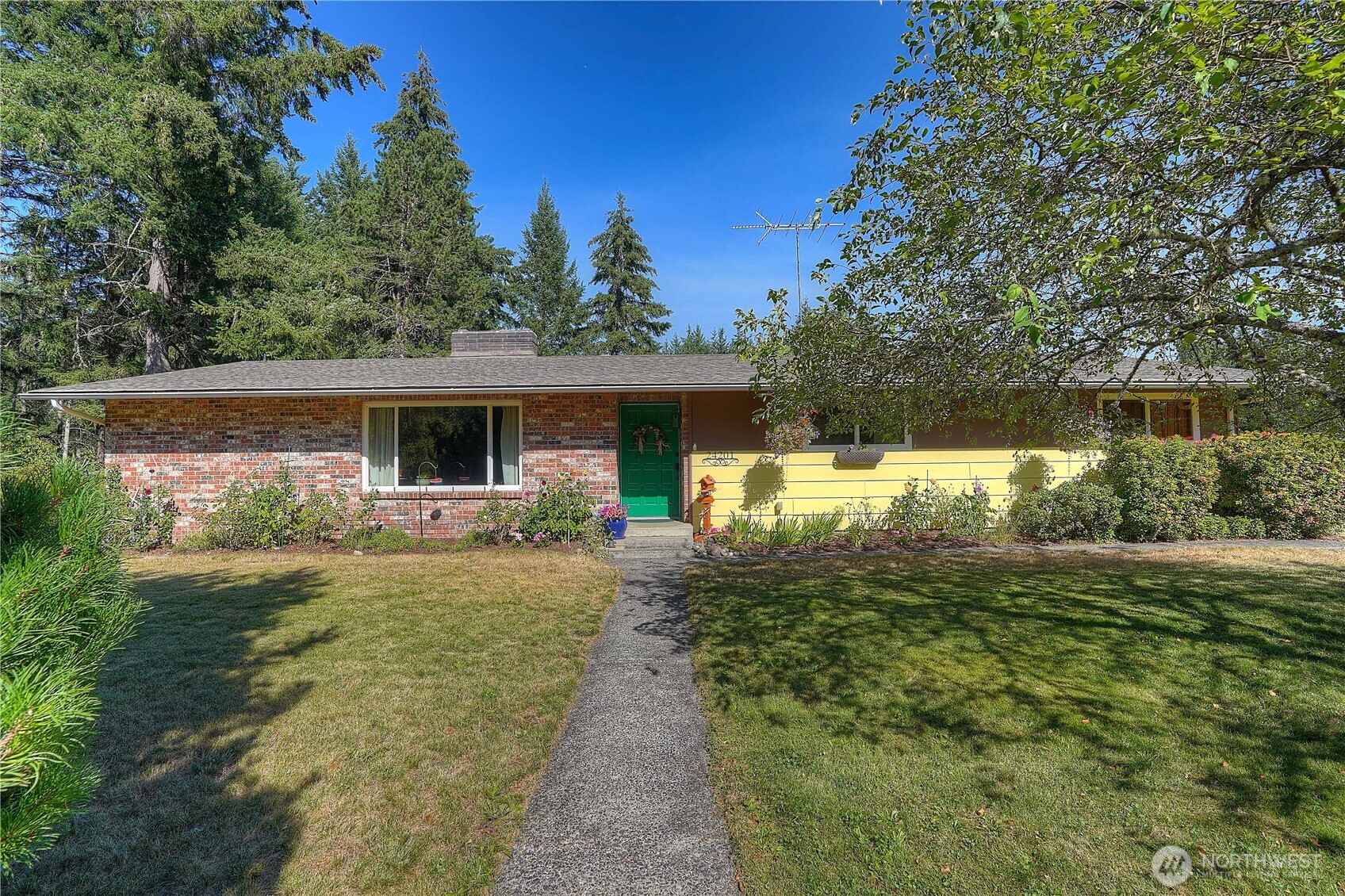 24201 42nd Avenue E