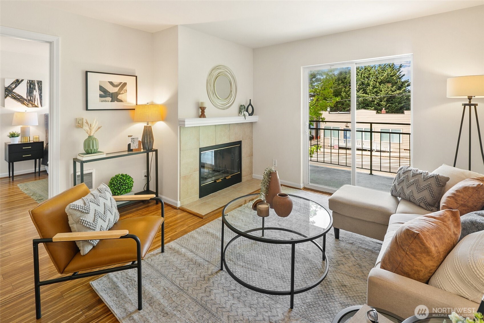 9750 Greenwood Avenue N #203, Seattle, WA 98103, photo 4 of 22