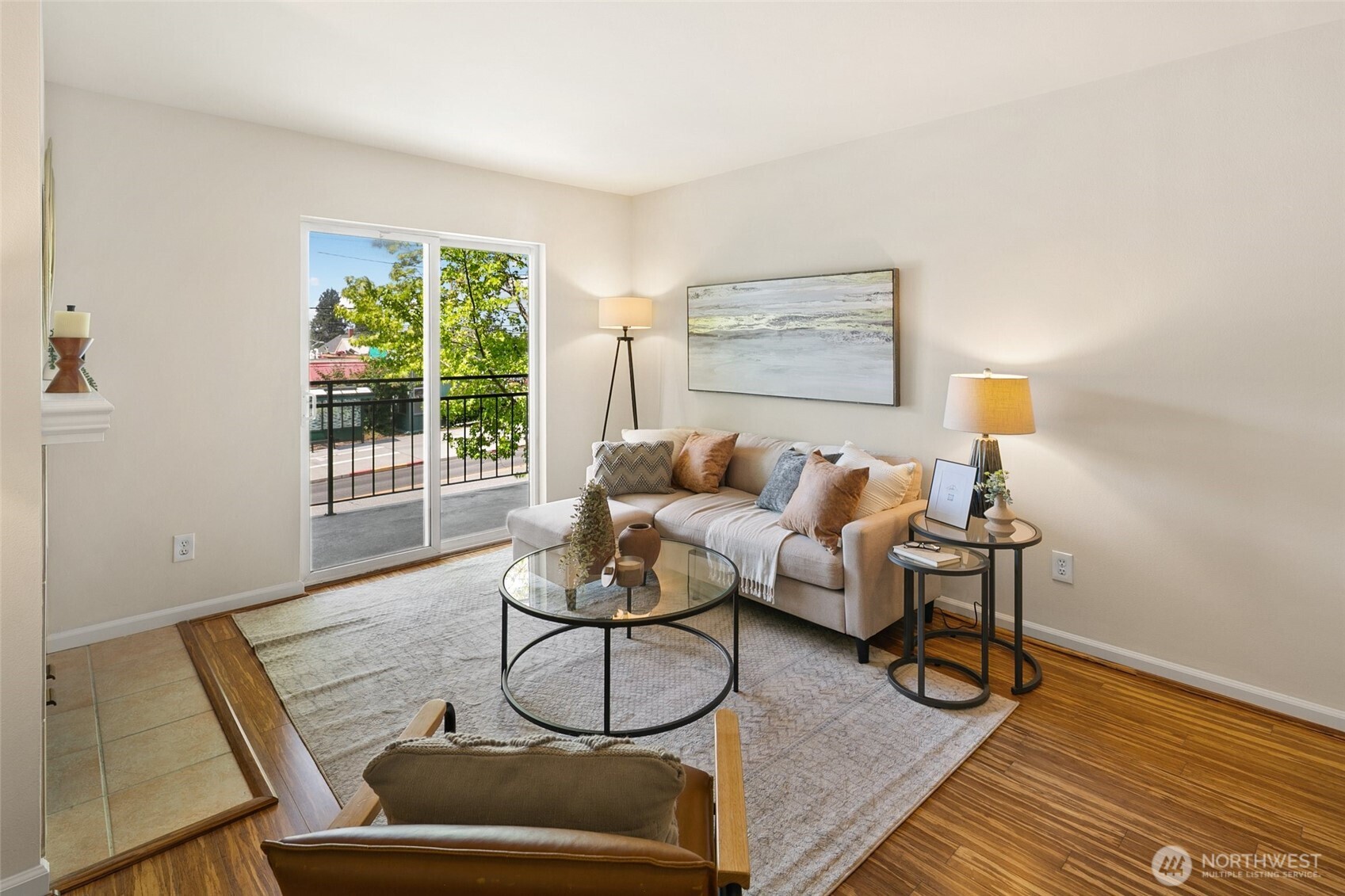 9750 Greenwood Avenue N #203, Seattle, WA 98103, photo 5 of 22