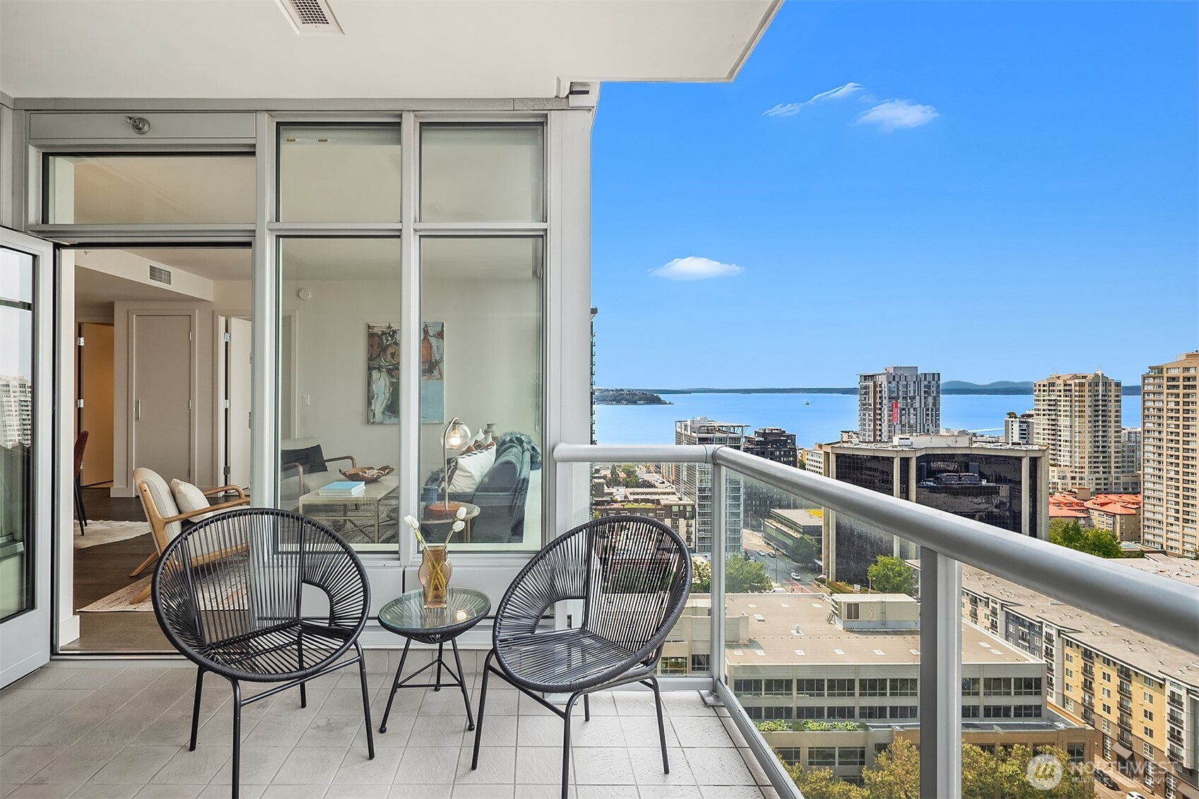 588 Bell Street #2201S, Seattle, WA 98121, photo 5 of 35