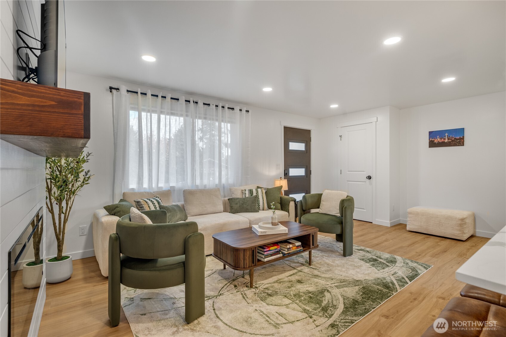 7935 13th Avenue SW #1, Seattle, WA 98106, photo 5 of 37