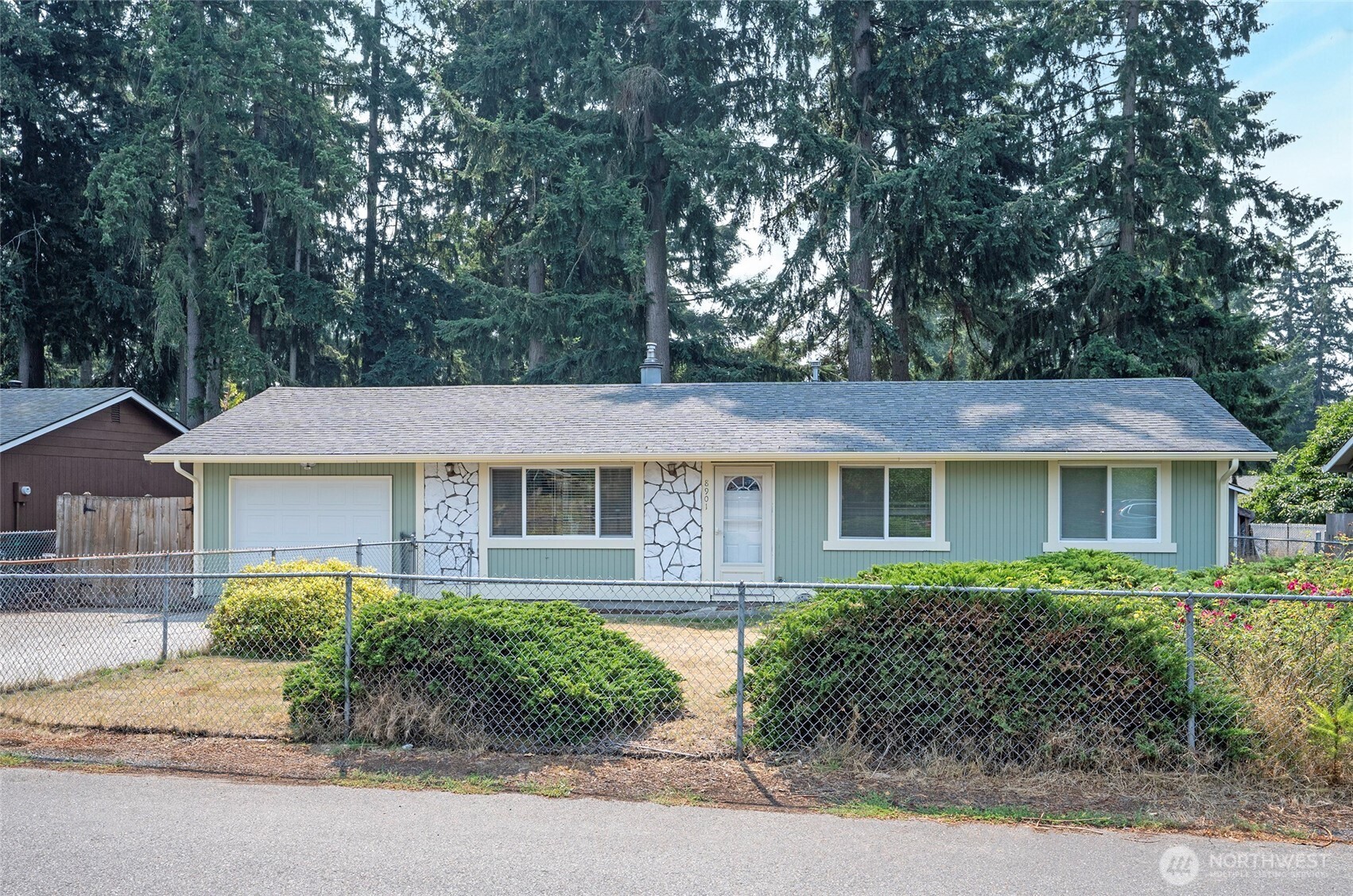 8901 Quinault Loop NE