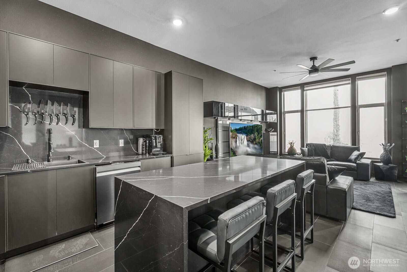 655 Crockett Street #A107, Seattle, WA 98109, photo 4 of 27
