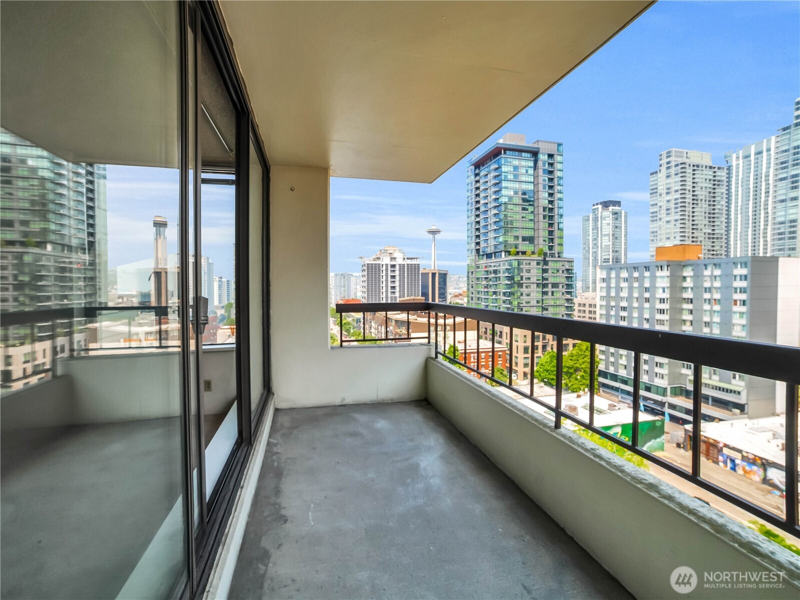 2201 3rd Avenue #1205, Seattle, WA 98121, photo 3 of 23