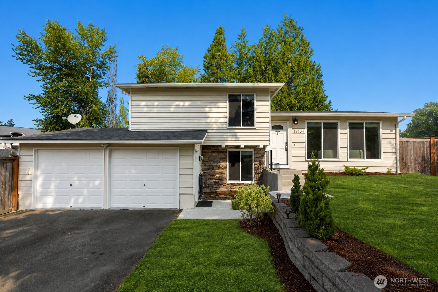 12704 NE 142nd Court