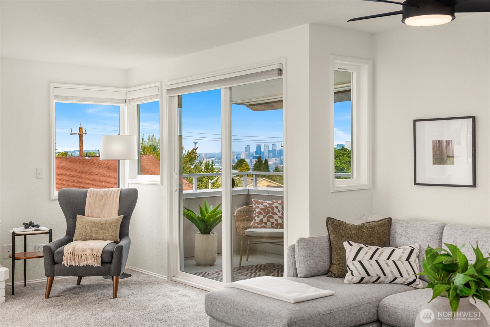 2115 California Avenue SW #402, Seattle, WA 98116-2168, photo 5 of 35