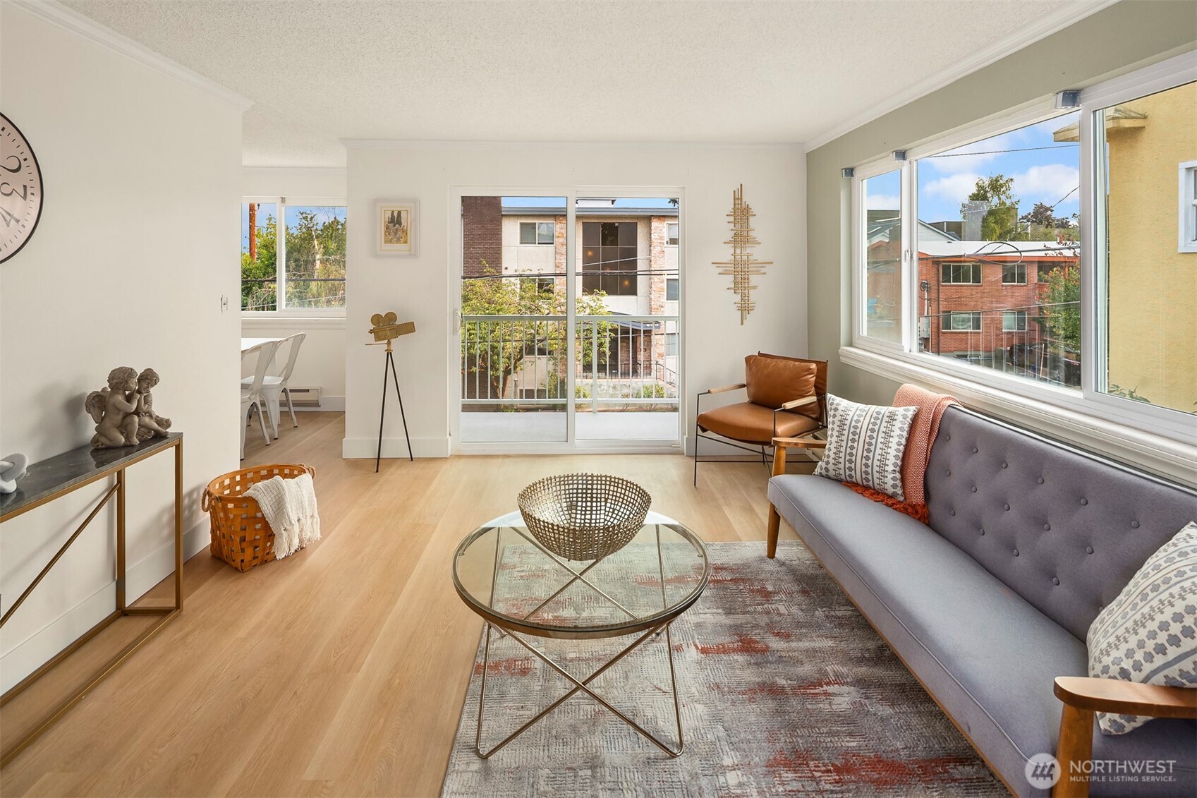 506 N 45th Street #302, Seattle, WA 98103, photo 2 of 18