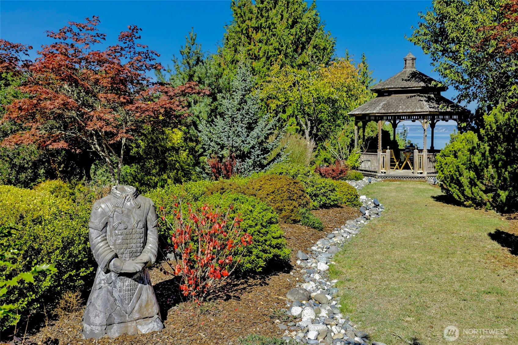 11075 NE Carmody Lane, Kingston, WA 98346, photo 2 of 2