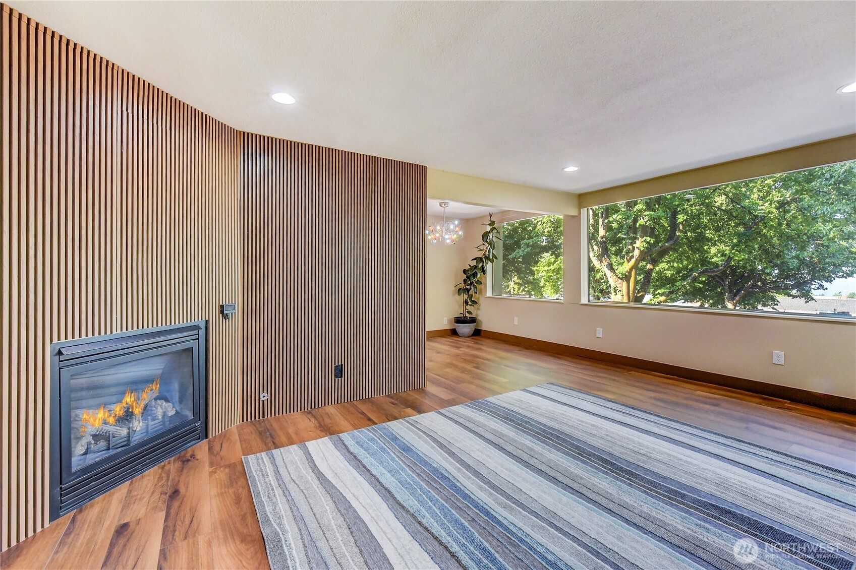5038 California Avenue SW #1, Seattle, WA 98136, photo 2 of 20