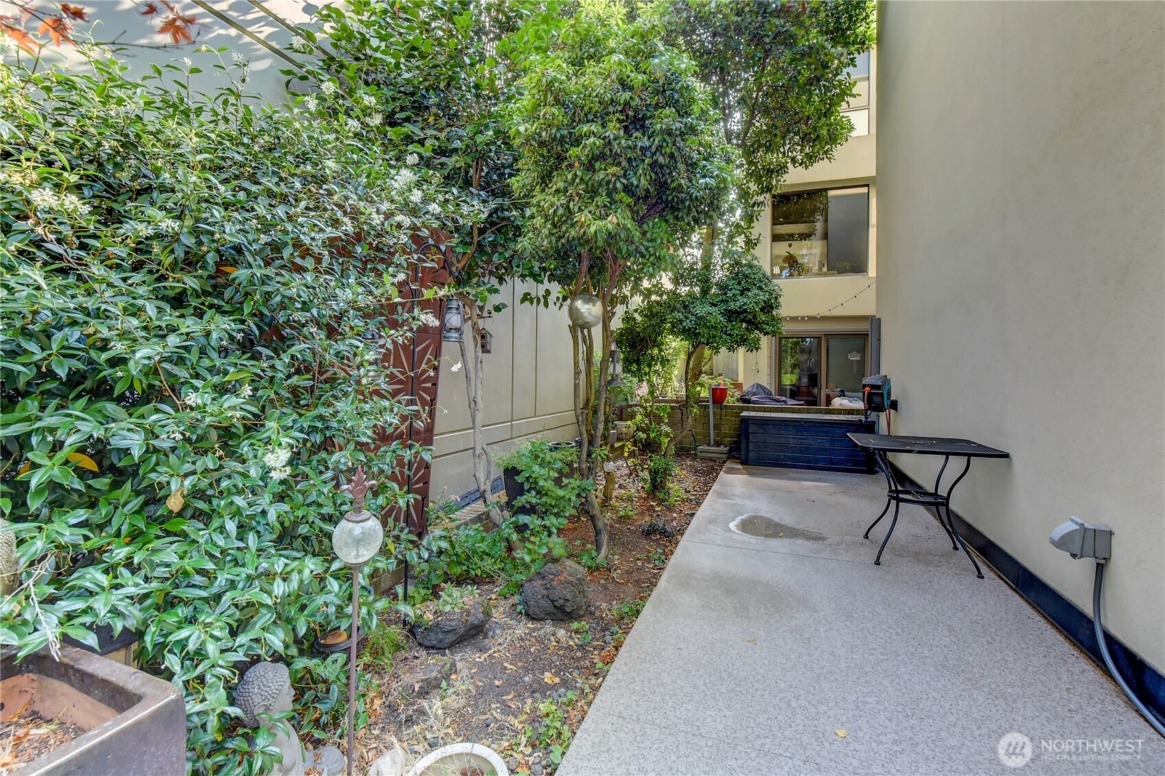 5038 California Avenue SW #1, Seattle, WA 98136, photo 5 of 20