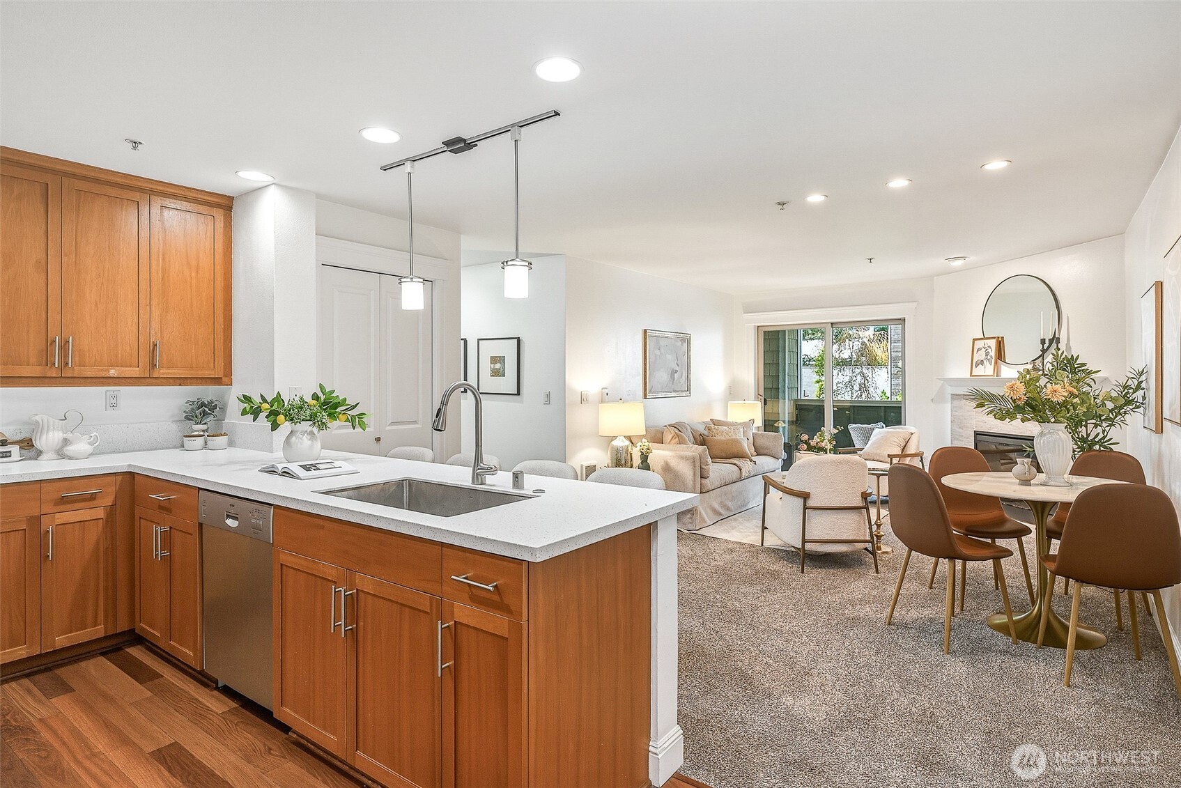 3150 W Government Way #201, Seattle, WA 98199, photo 5 of 36