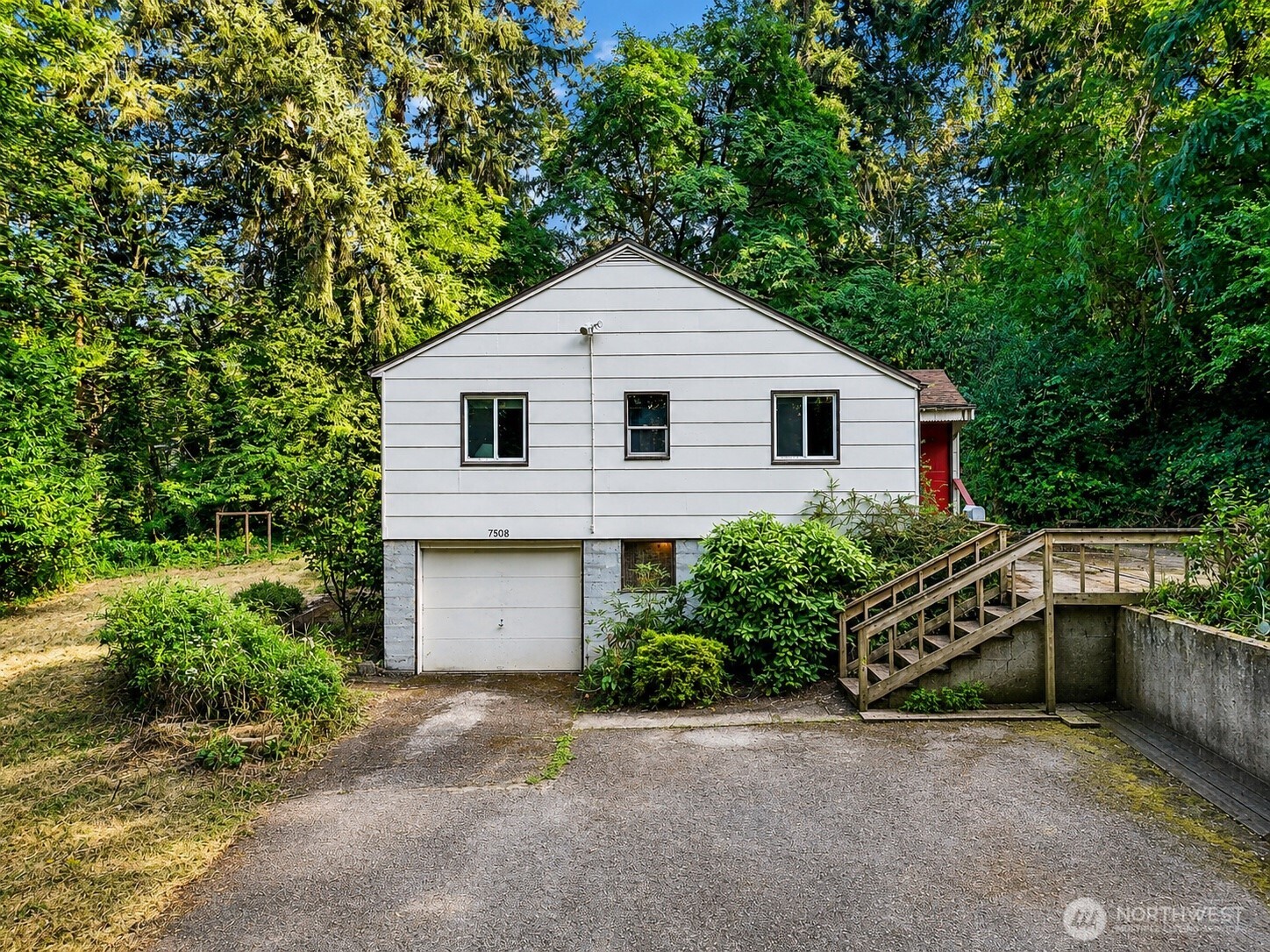 7508 Woodland Avenue E, Puyallup, WA 98371, photo 3 of 4