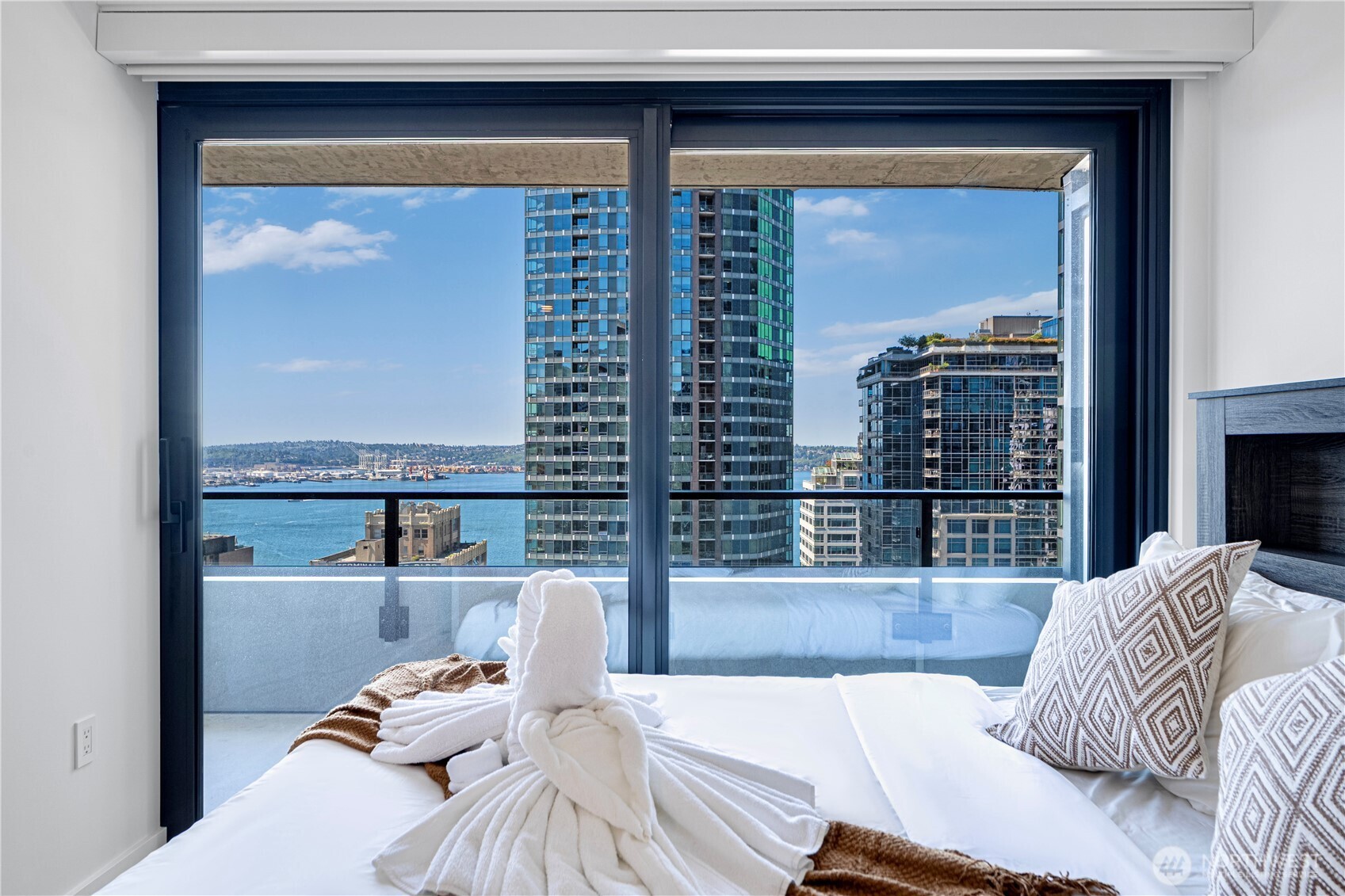 300 Virginia St #1911