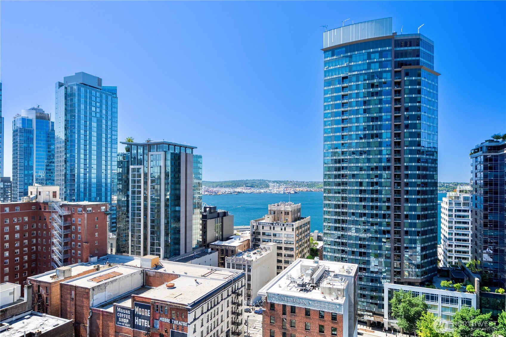 300 Virginia St #1911, Seattle, WA 98101, photo 2 of 34
