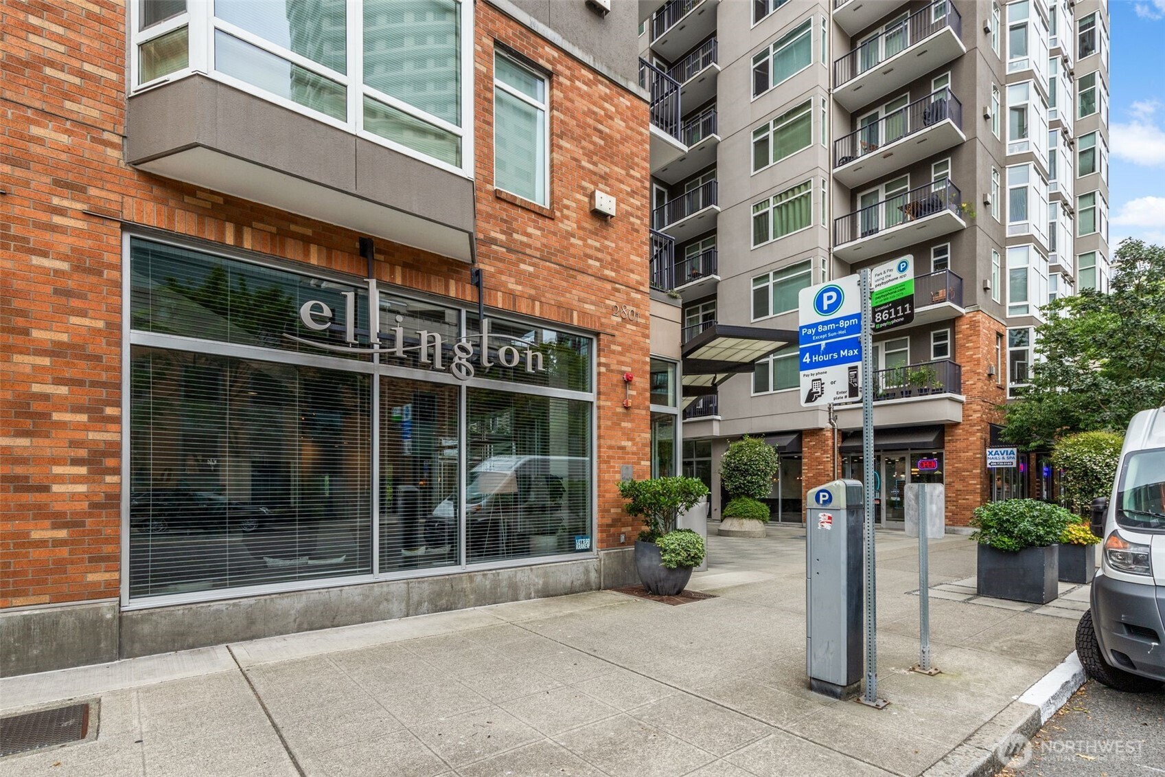 2801 1st Avenue #807, Seattle, WA 98121, photo 3 of 31