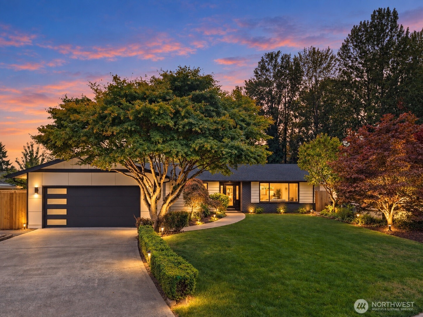 14737 112th Avenue NE, Kirkland, WA 98034, photo 2 of 2