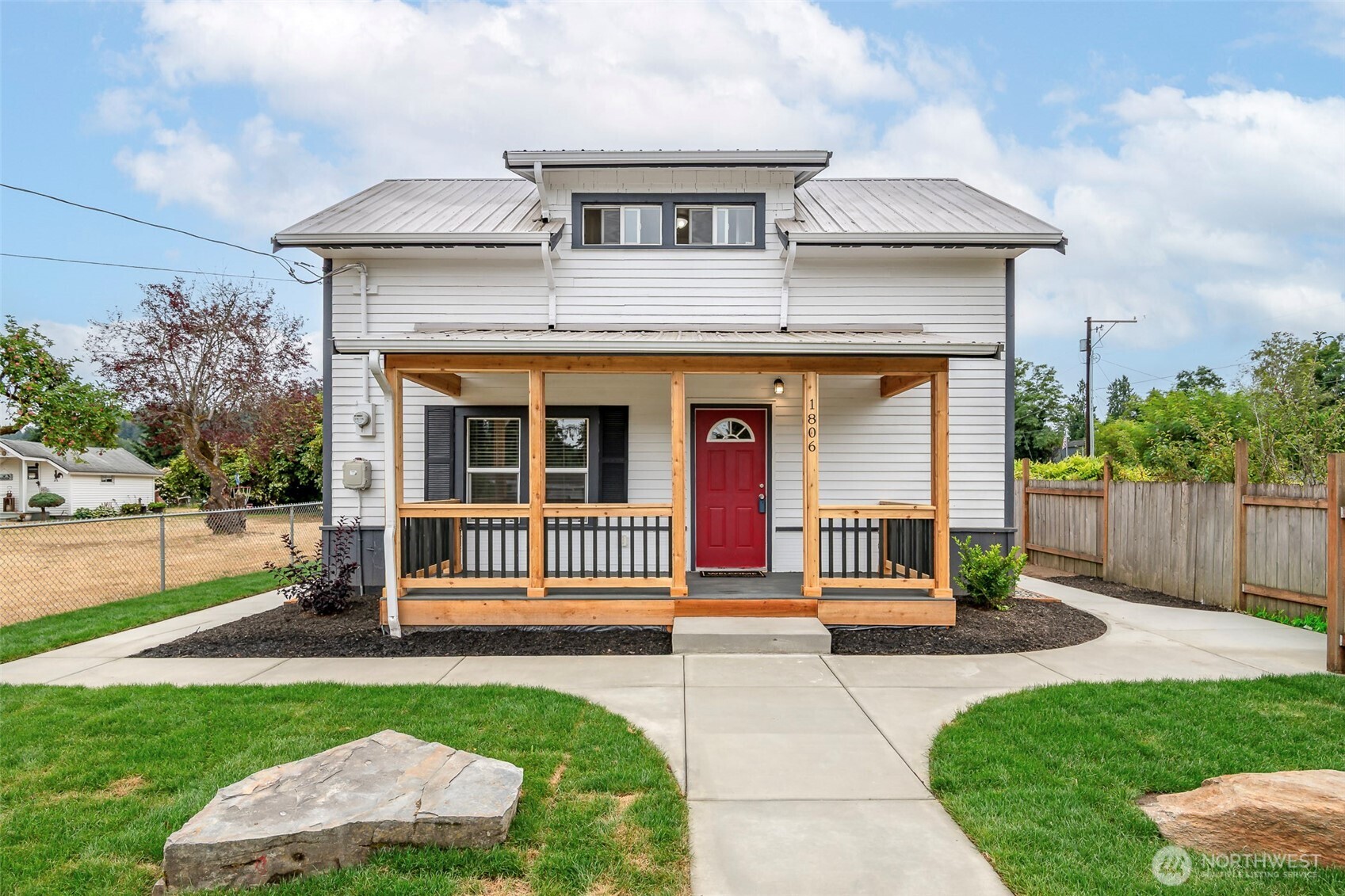 1806 2nd Street SE