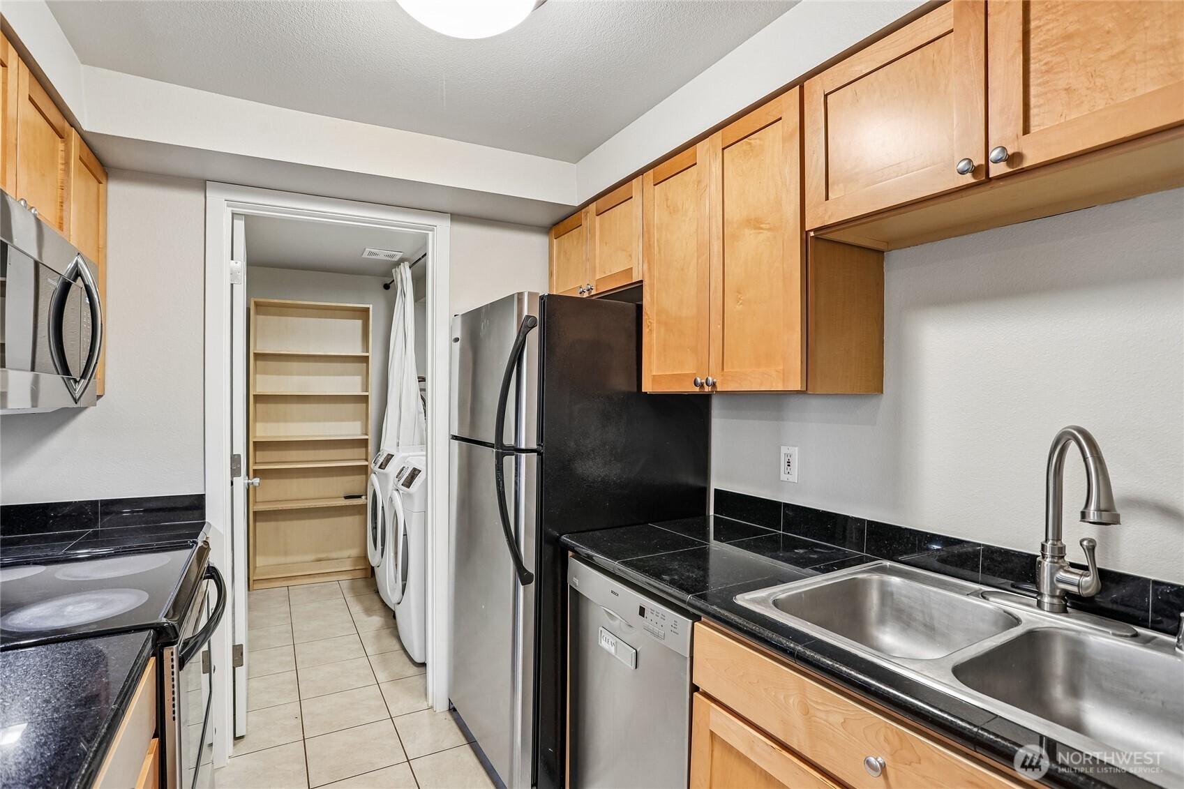 1124 N 92nd Street #104, Seattle, WA 98103, photo 5 of 19