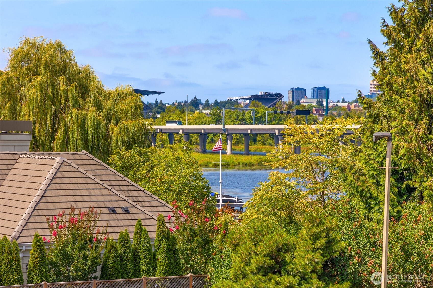 2501 Canterbury Lane E #320, Seattle, WA 98112, photo 4 of 40