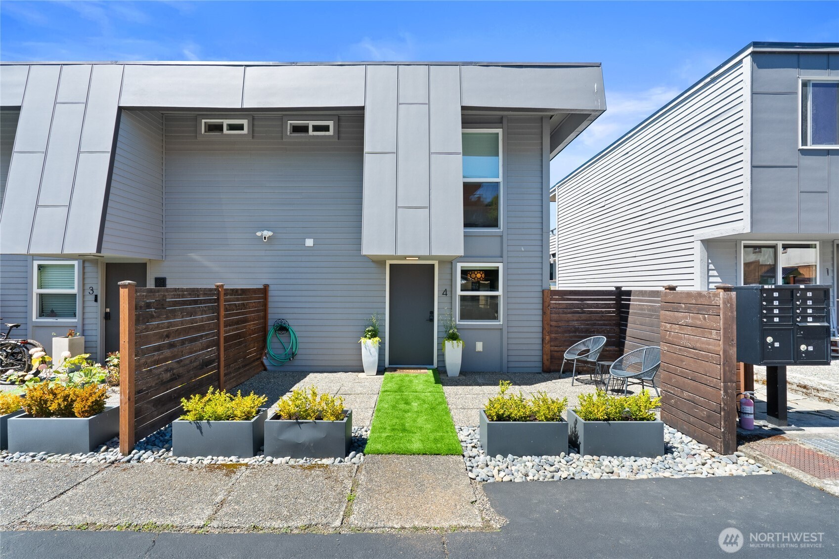10112 NE 68th Street #4