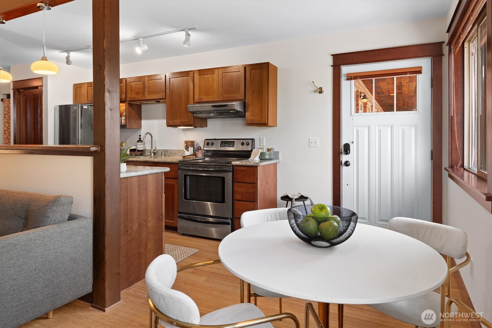 461 N 45th Street #Unit 6, Seattle, WA 98103, photo 5 of 16