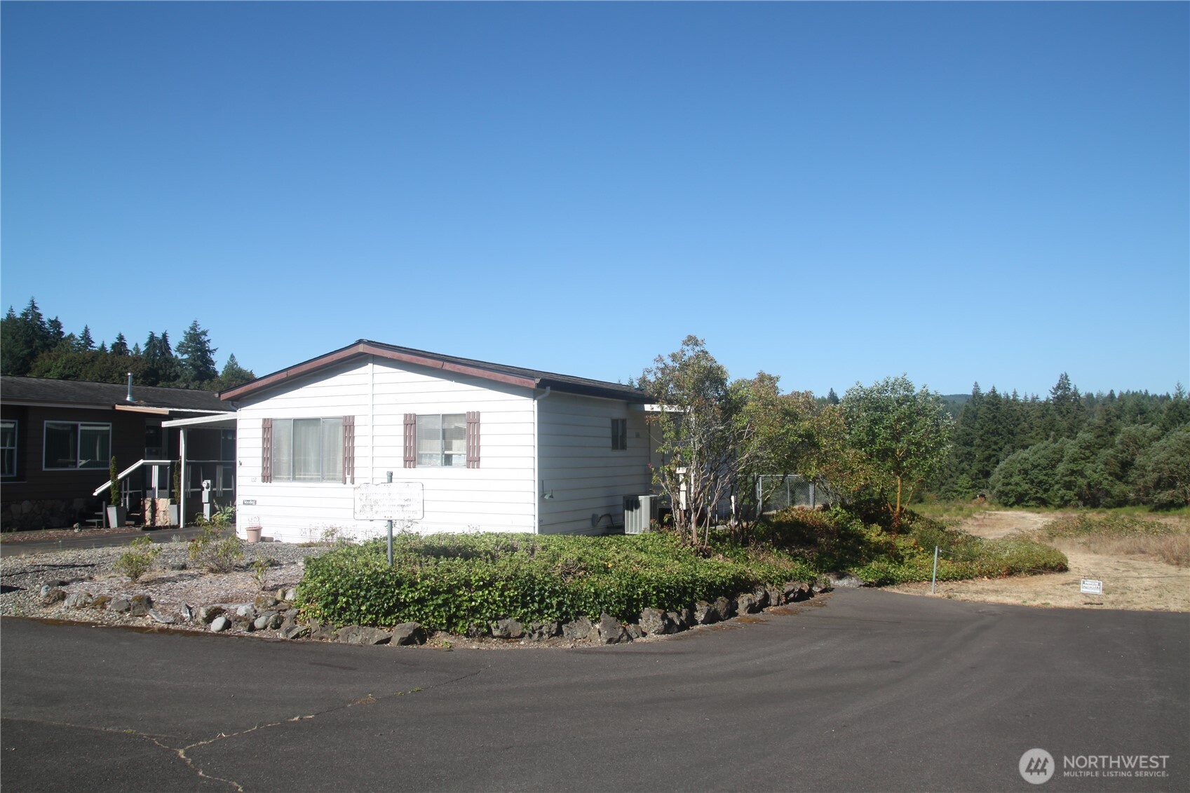 102 Sereno Circle Drive, Bremerton, WA 98312, photo 2 of 2