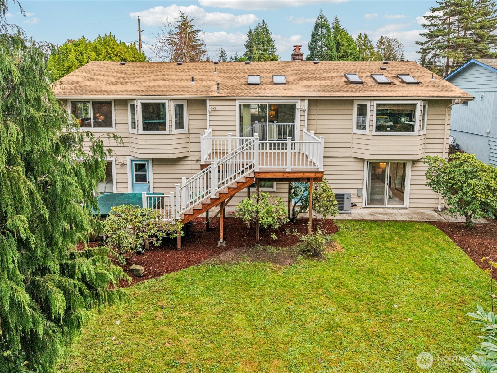 5733 155th Avenue NE