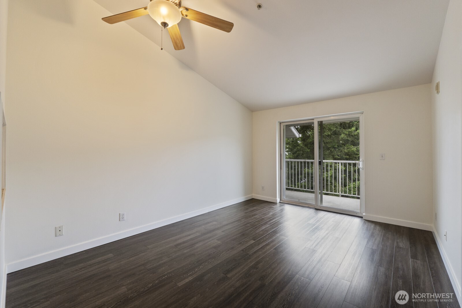 1810 S Charles Street #302, Seattle, WA 98144, photo 2 of 33