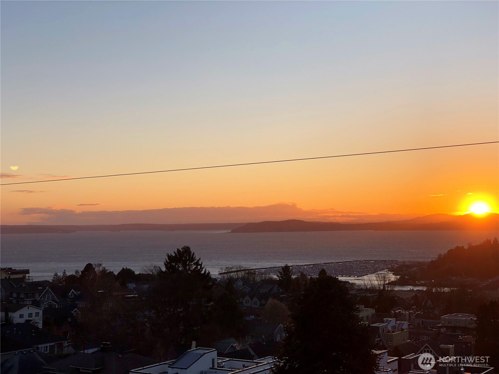 1935 B 7th Avenue W, Seattle, WA 98119, photo 3 of 34