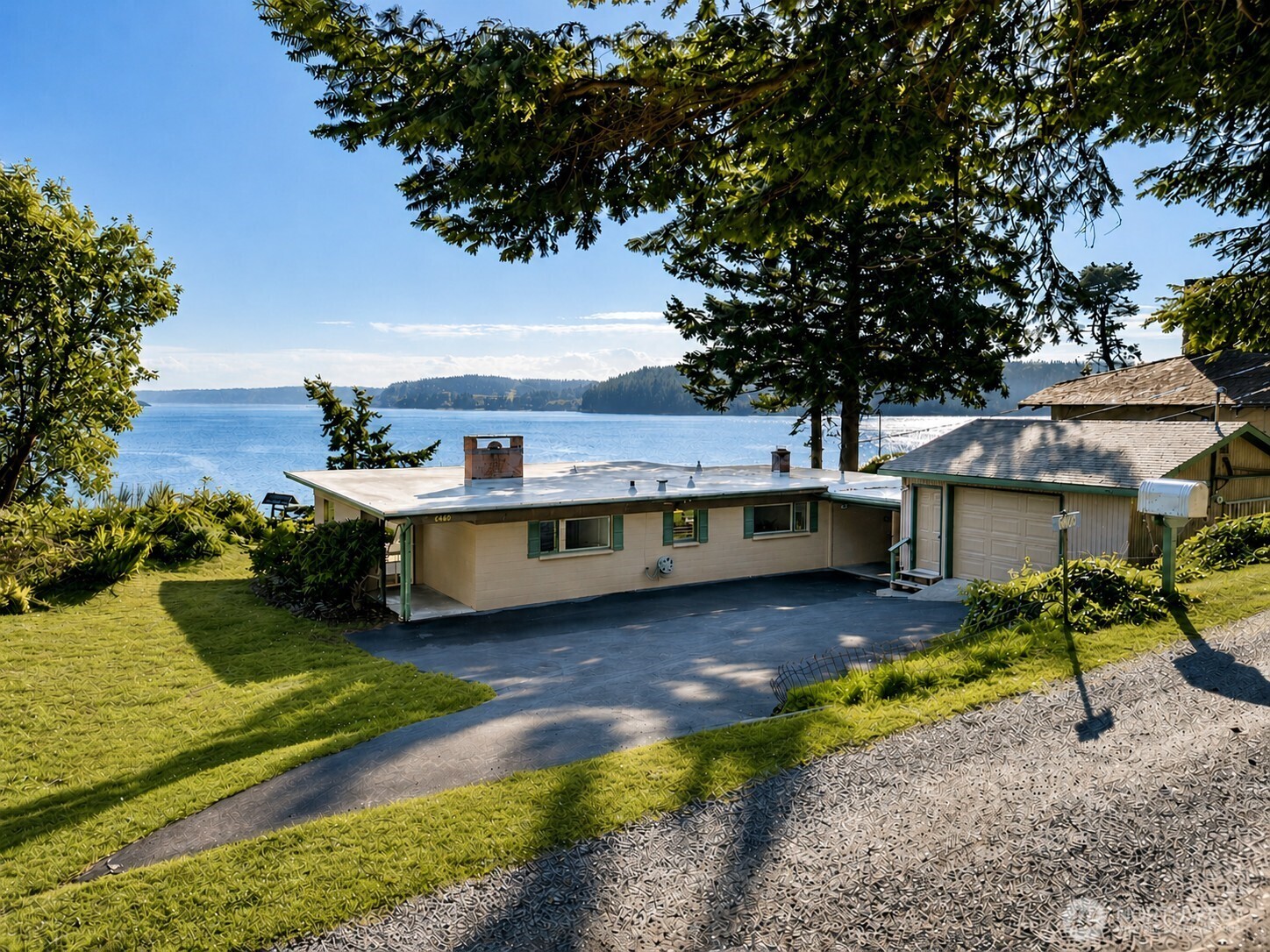 6860 Salmon Beach Road