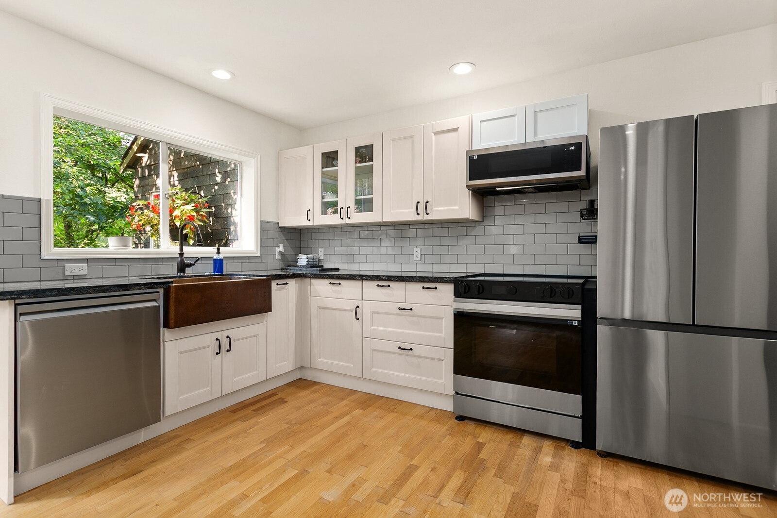 3406 W Government Way #3, Seattle, WA 98199, photo 3 of 25