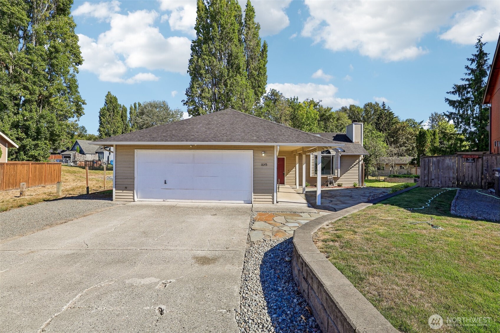 1643 S 245th Place