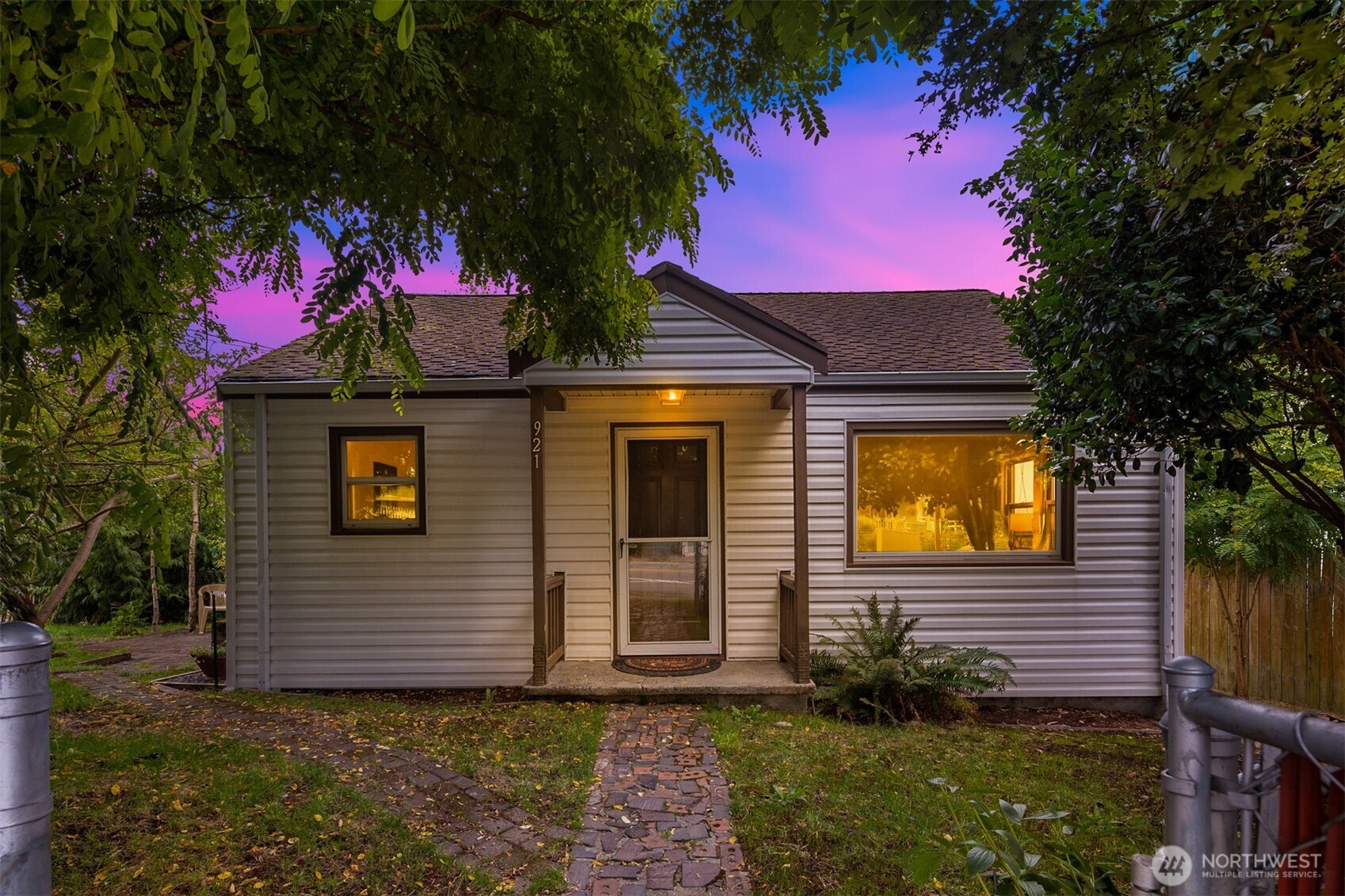 921 SW 102nd Street