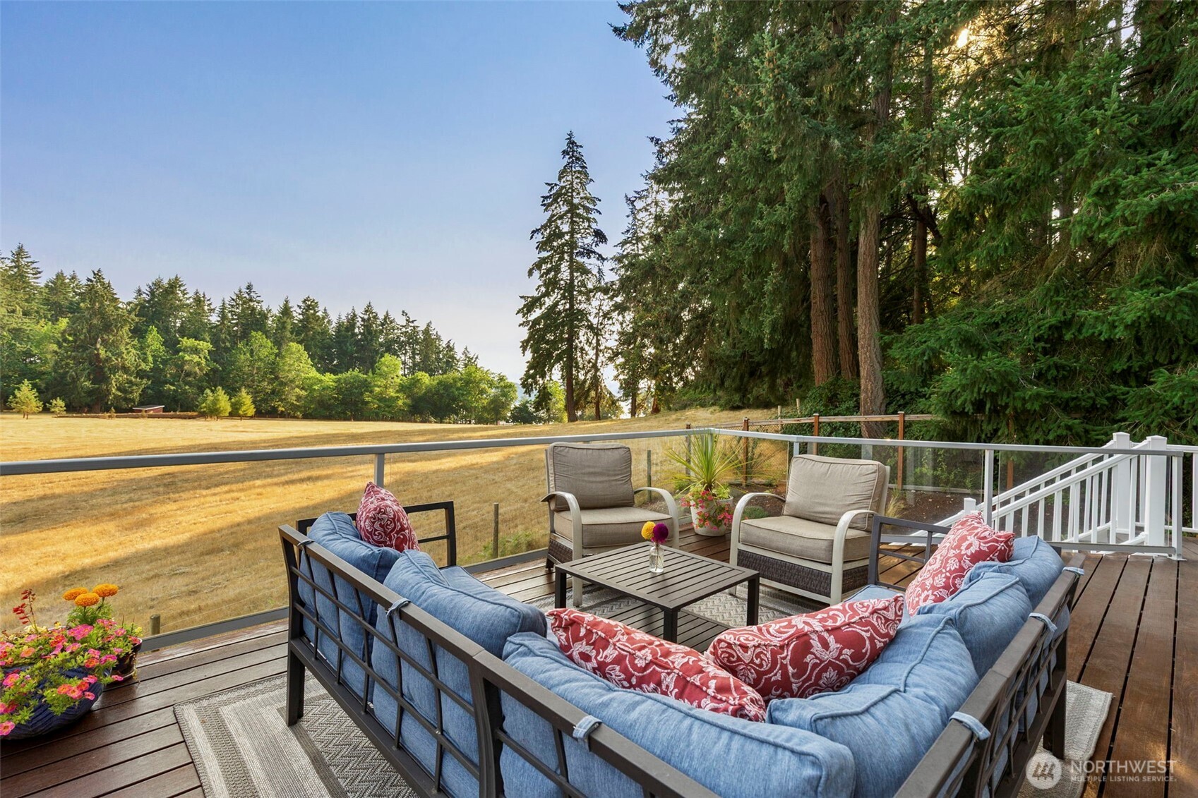 888 Leschi Way