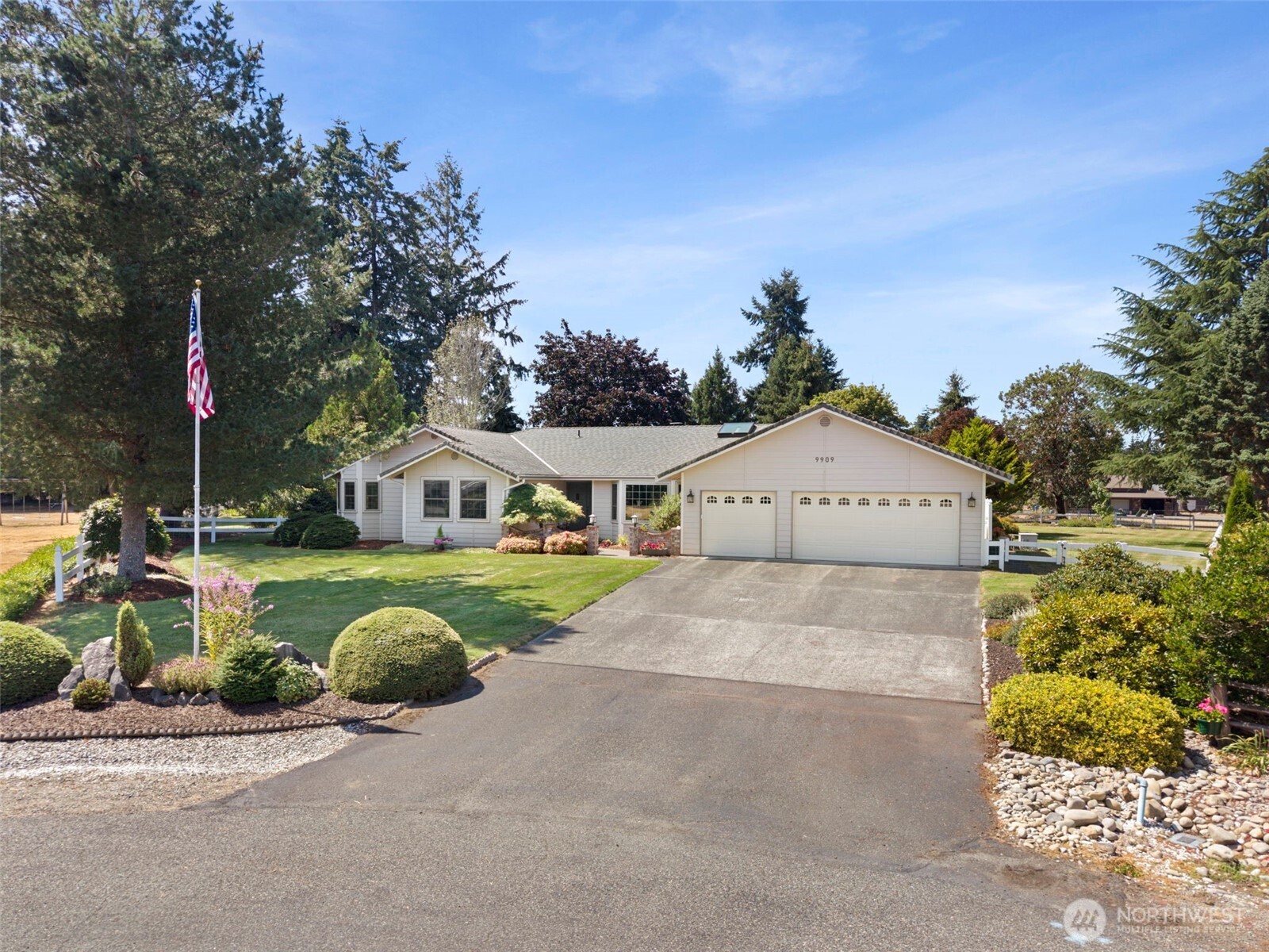 9909 37th Court SE