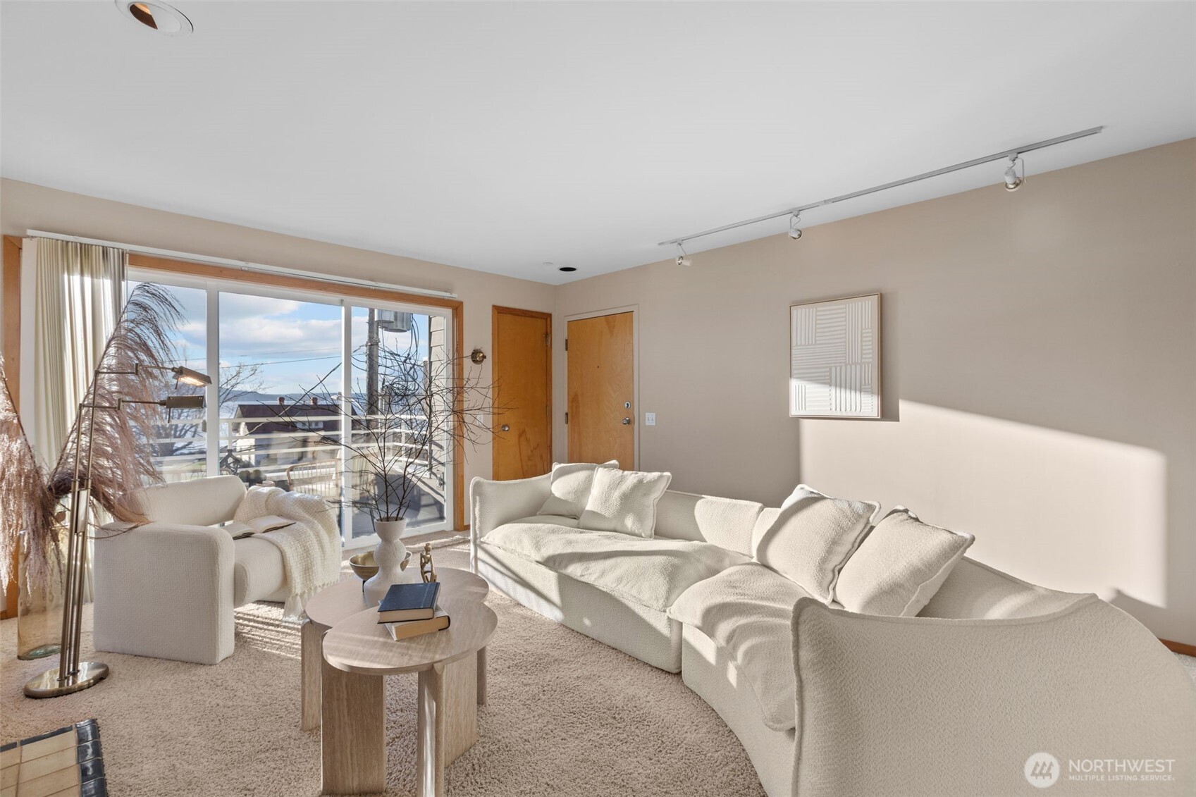 3200 Alki Avenue SW #301, Seattle, WA 98116, photo 4 of 29