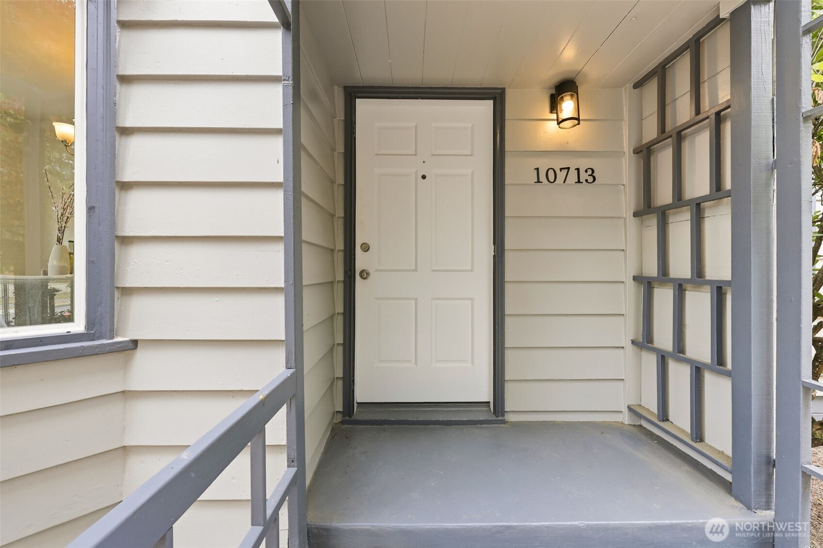 10713 15th Avenue NE, Seattle, WA 98125, photo 4 of 31